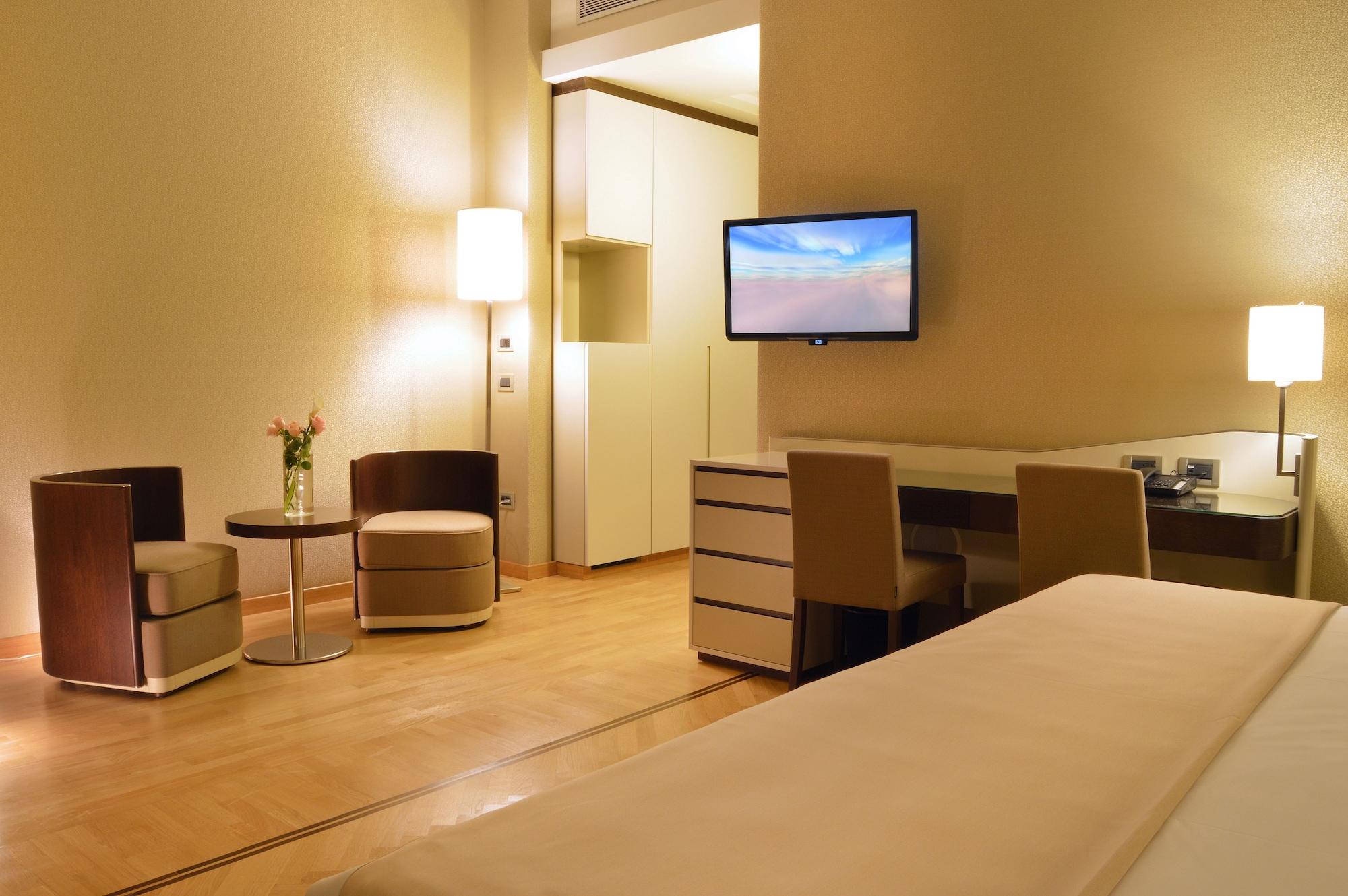 Hotel Palazzo Esedra Naples