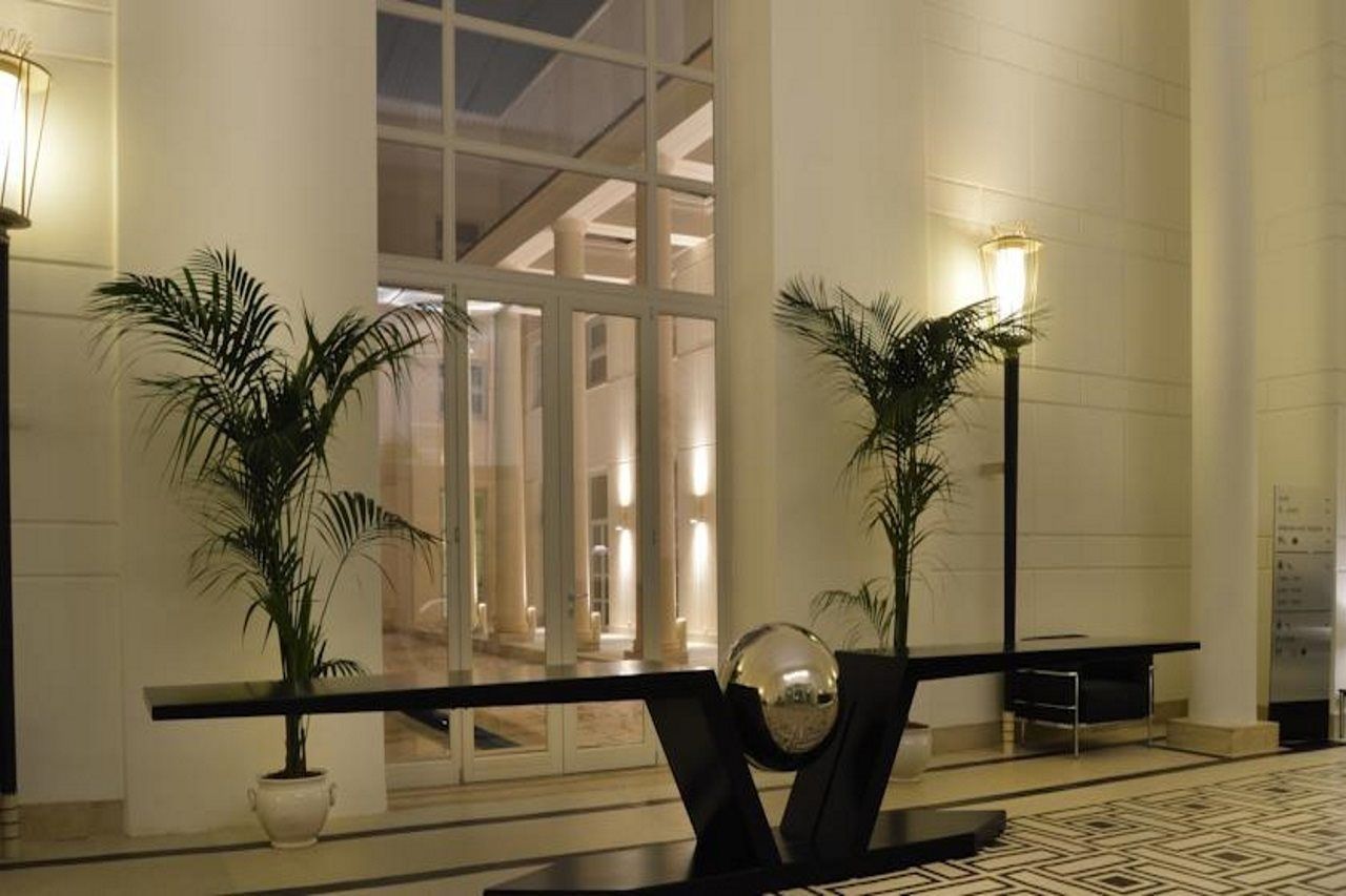 Palazzo Esedra Hotel 4*